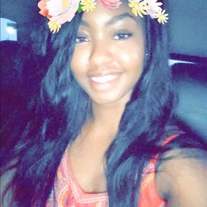 Meet your Posher, Latoya